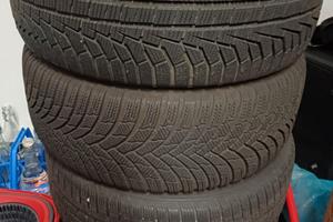 4 Gomme invernali Hankook R17 + cerchioni