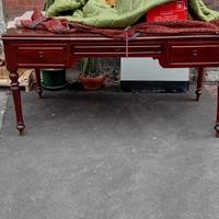 Scrivania in legno vintage