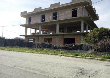 Locali uso commerciale/uffici di nuova costruzione