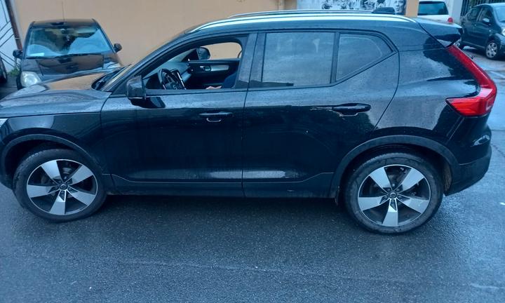 Volvo xc40 d3