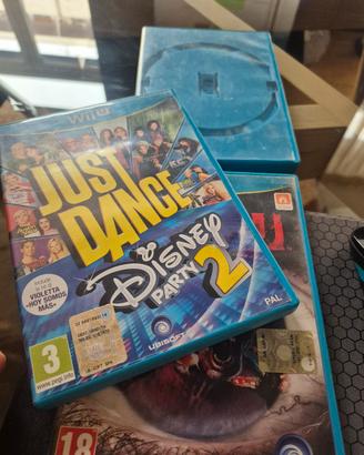 3 giochi Wiiu Just dance, ZombiU e 50 gratis games