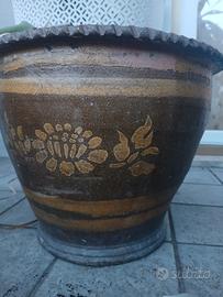 due vasi jardinieres 