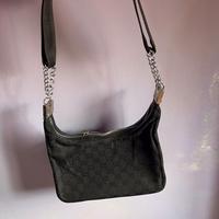 Borsa nera a spalla di Gucci