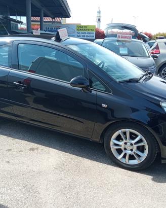 Opel Corsa 1.2 3 porte Sport 80cv