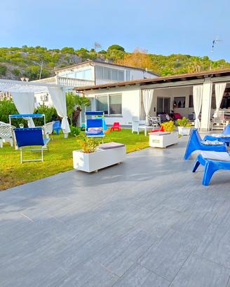 Chalet Little Paradise TriFamiliare sulla spiaggia