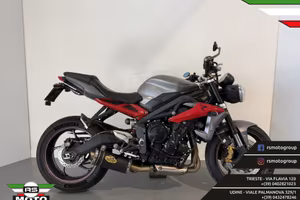 Triumph Street Triple 675 R
