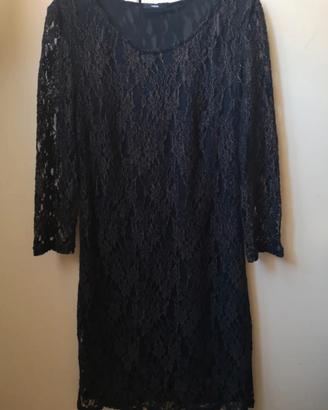 vestito in pizzo nero e dorato 