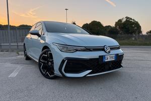 Volkswagen Golf 2.0 TDI 150 CV DSG SCR R-Line Plus