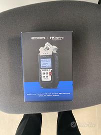 Zoom H4N PRO Digital Multitrack Recorder Earplug