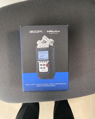 Zoom H4N PRO Digital Multitrack Recorder Earplug
