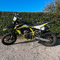 SWM 125 R con SCARICO SCALVINI 4t COMPLETO