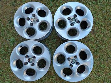4 CERCHI IN LEGA ALFA ROMEO 15" PER 145 JUNIOR