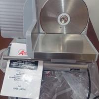 Affettatrice piccola marca Ardes
