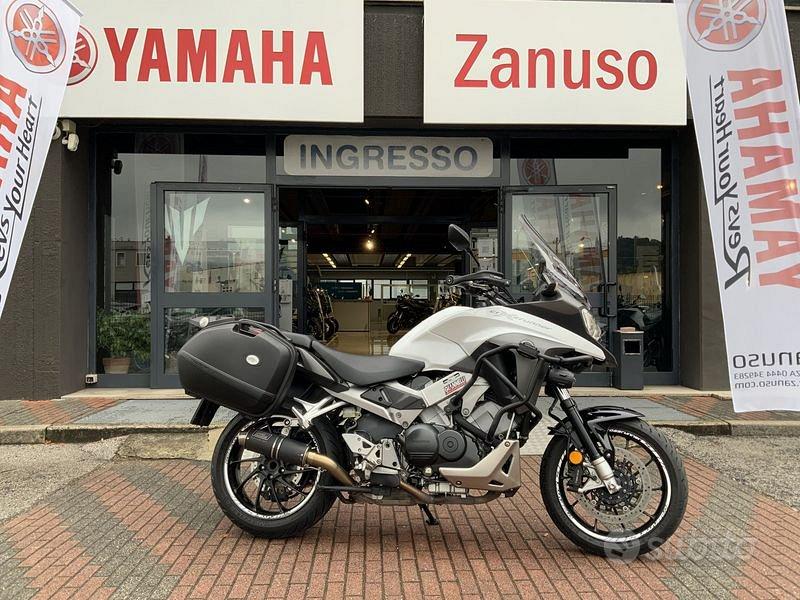 Moto honda crossrunner Vendita in Moto e scooter - Main Image