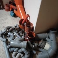 tubi in PVC x scarico acque 