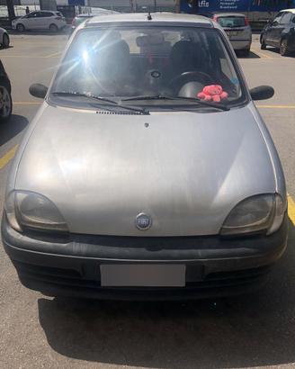 Fiat 600 anno 2001