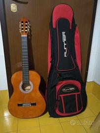 Chitarra con custodia 