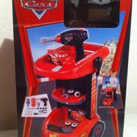 Officina giocattolo Cars 2 con rotelle e attrezzi