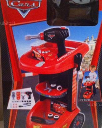Officina giocattolo Cars 2 con rotelle e attrezzi