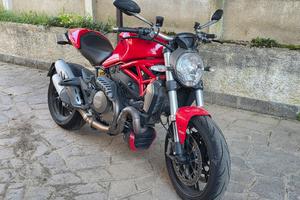 Ducati Monster 1200