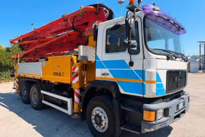 MAN 33 362 DF con pompa per cls Cifa PA1006 35m
