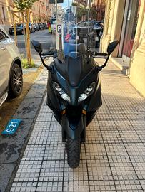 Yamaha T Max 560 tech