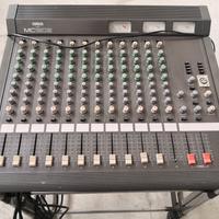 mixer analogico vintage Yamaha MC1202 a 12 canali