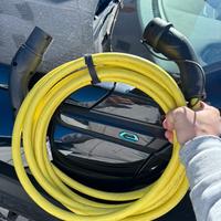 Caricatore auto elettrica spina colonnina