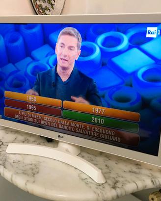 Tv  Smart LG 24 " WEB ottico HDMI