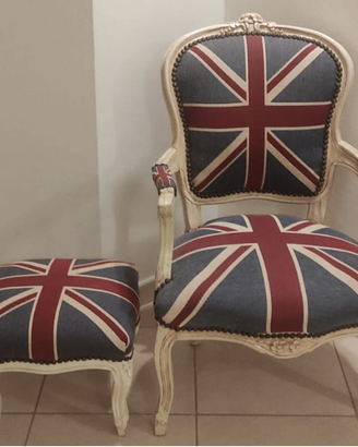 POLTRONA STILE INGLESE CON POUF
