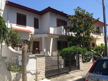 Camere SINGOLE per studentesse / lavoratrici