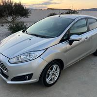 Ford Fiesta 1.5 TDCi 75CV 5 porte Titanium