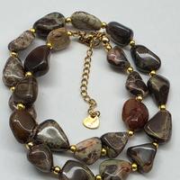 collana in pietra 