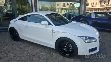 Audi TT TT 3.2 V6 quattro dsg- S LINE