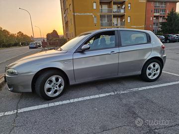 Alfa Romeo 147 1.6 benzina (anche per neopatentati
