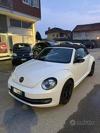 Volkswagen Maggiolino Cabrio