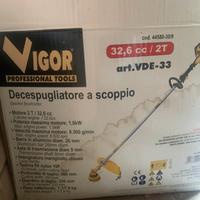 Decespugliatore a scoppio
