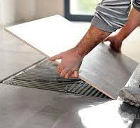 Pavimento piastrelle/ pose