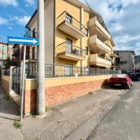 Bosa Appartamento di Charme con 2 Ingressi Cortile