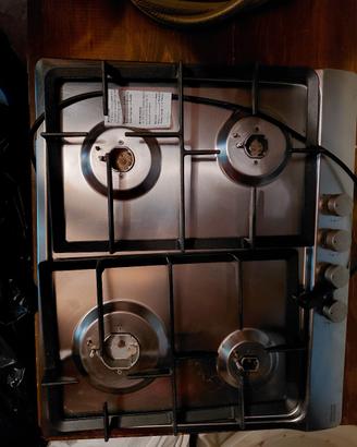 piano cottura 4 fuochi gas