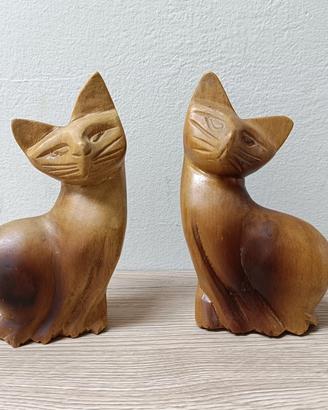 coppia vintage in legno intagliati a mano