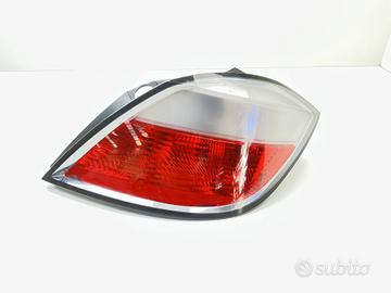STOP FANALE POSTERIORE DESTRO OPEL Astra H Berlina