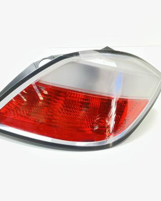 STOP FANALE POSTERIORE DESTRO OPEL Astra H Berlina