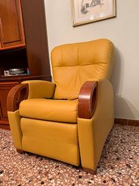 poltrona reclinabile elettrica alzapersone