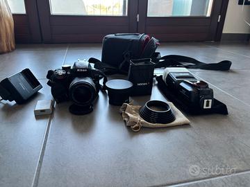 Nikon D3300 + obiettivo 18-55mm