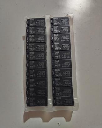Lotto 20 Relè NAiS DC12V 10A Nuovi