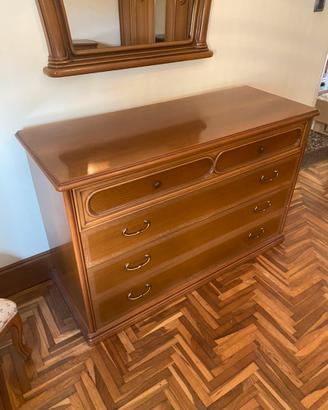 Comò classico in legno