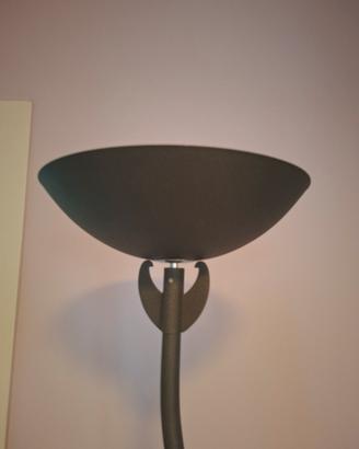 piantana lampada alogena da revisionare GRATIS