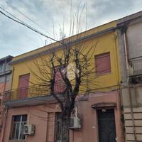 5 LOCALI A MILO