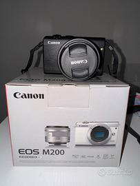 Canon mirrorless m200